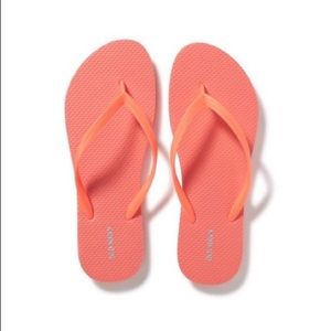 Old Navy | Classic Foam Orange Flip Flops